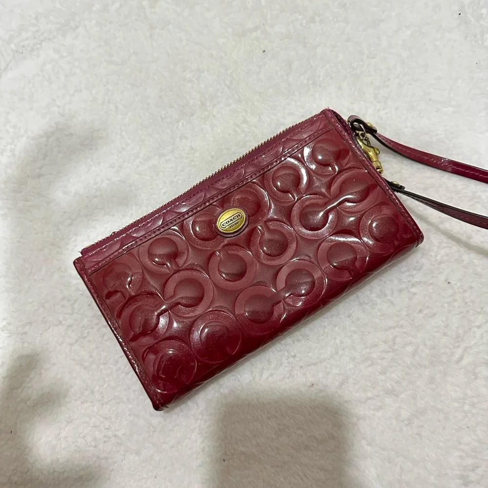 Coach Peyton Op Art Wristlet
